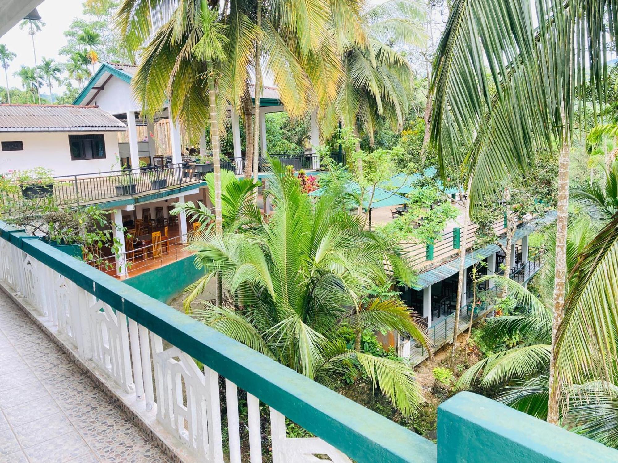 Rainforest Lodge, Deniyaya Singheraja Екстериор снимка
