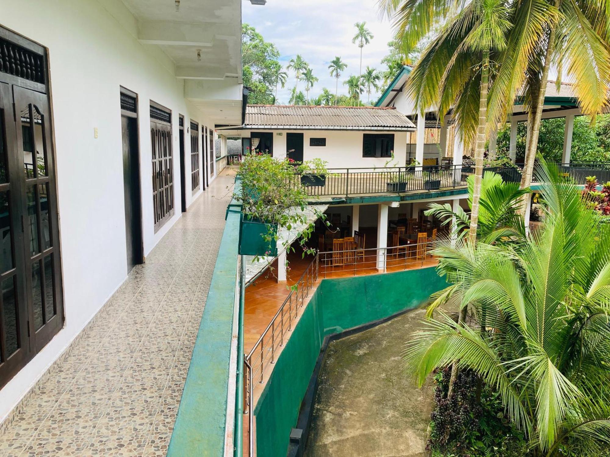 Rainforest Lodge, Deniyaya Singheraja Екстериор снимка