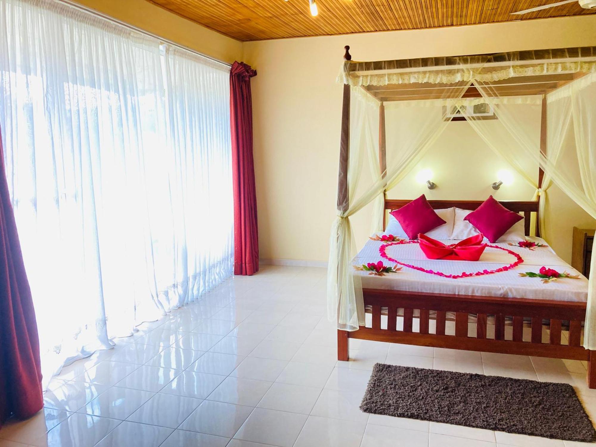 Rainforest Lodge, Deniyaya Singheraja Екстериор снимка