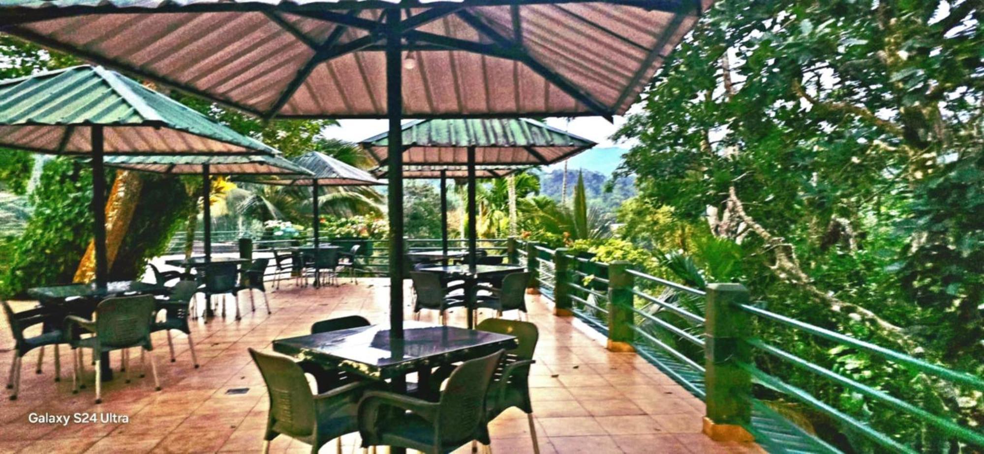 Rainforest Lodge, Deniyaya Singheraja Екстериор снимка
